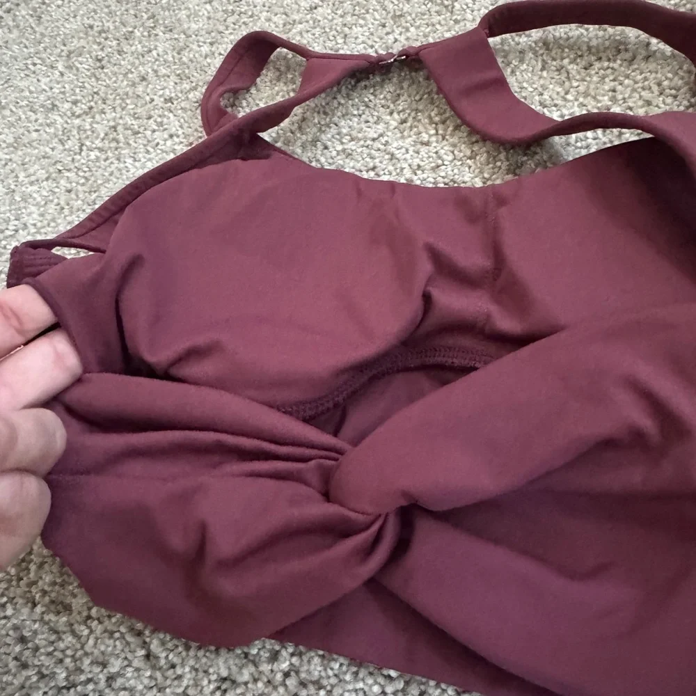 Women's Burgundy Sports Bra crop top Small - Picture 7 of 8